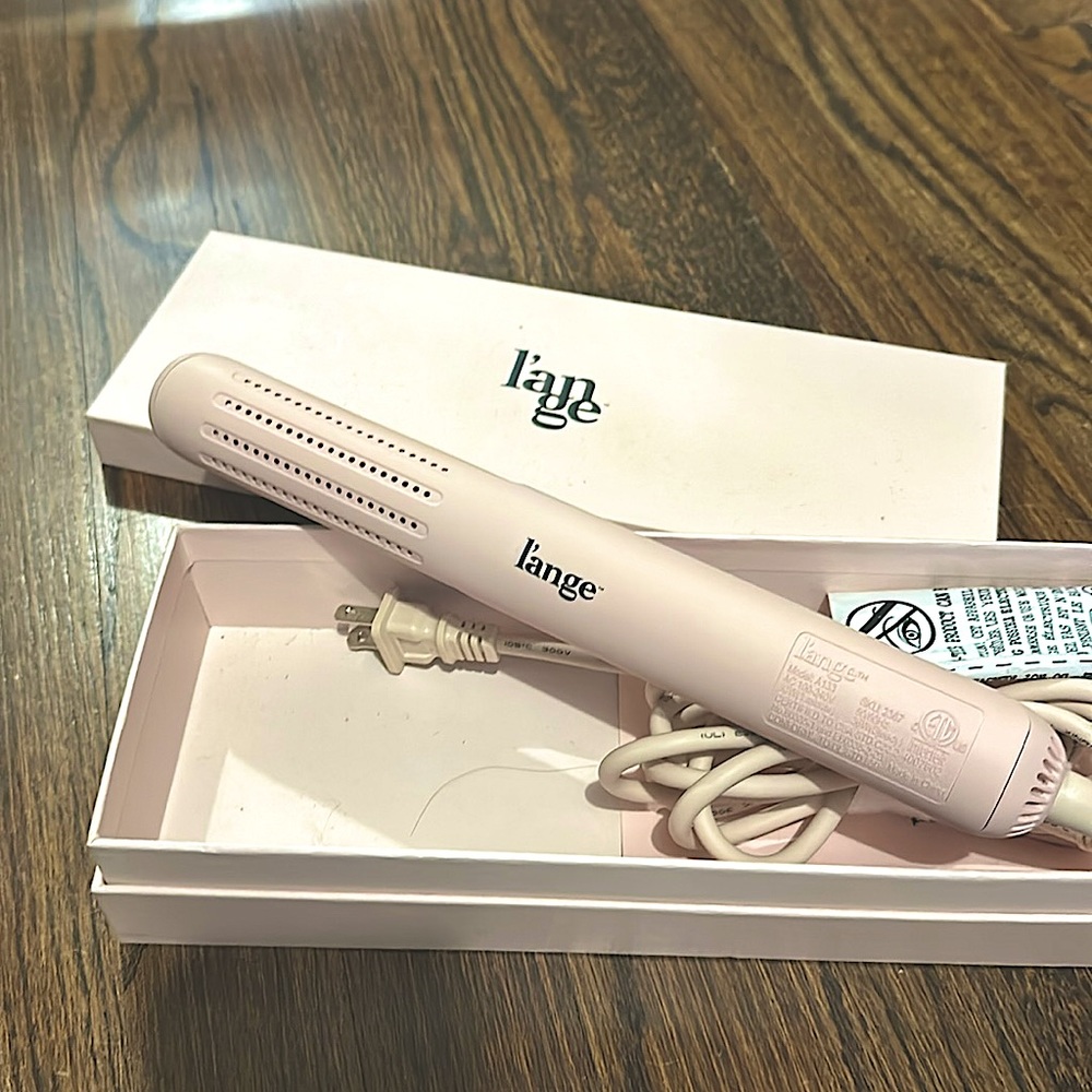 L’ange Le Duo airflow styler. Straightens n curls